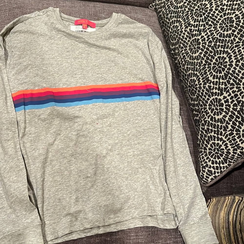 Me.n.u grey rainbow Tshirt size x large.